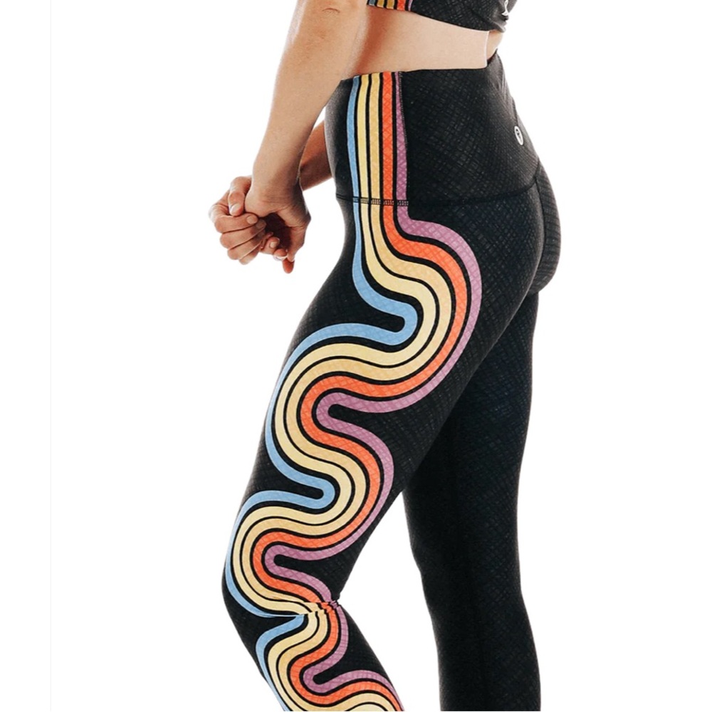 Lot of 3 designer leggings Alo Yoga Democracy Sol Scorpio L/XL great deal! - Picture 5 of 5
